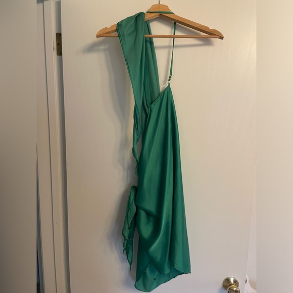 Baobab Marea One-Shoulder Satin Mini Dress in Green - Picture 8 of 8